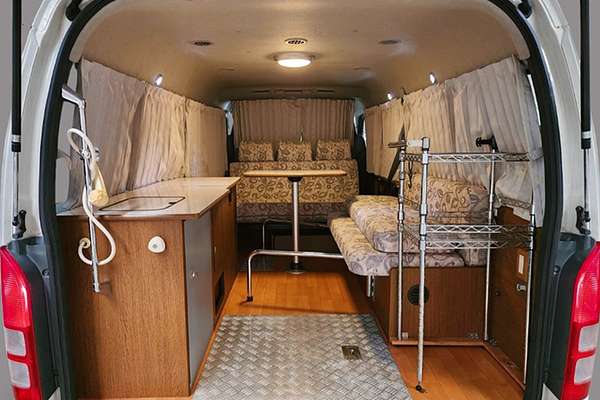 2006 Toyota Hiace Commuter TRH223R