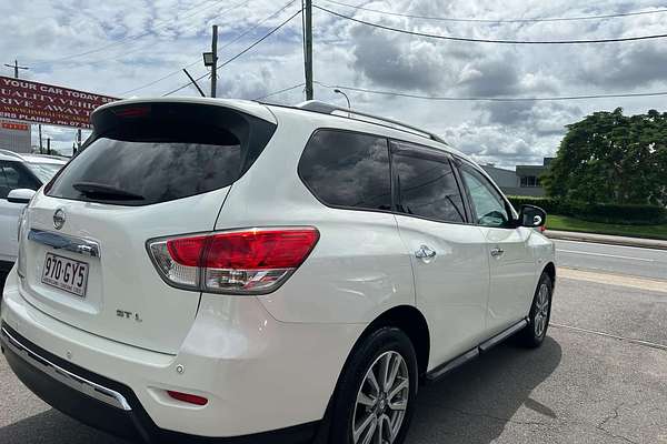 2016 Nissan Pathfinder ST R52
