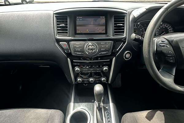 2016 Nissan Pathfinder ST R52