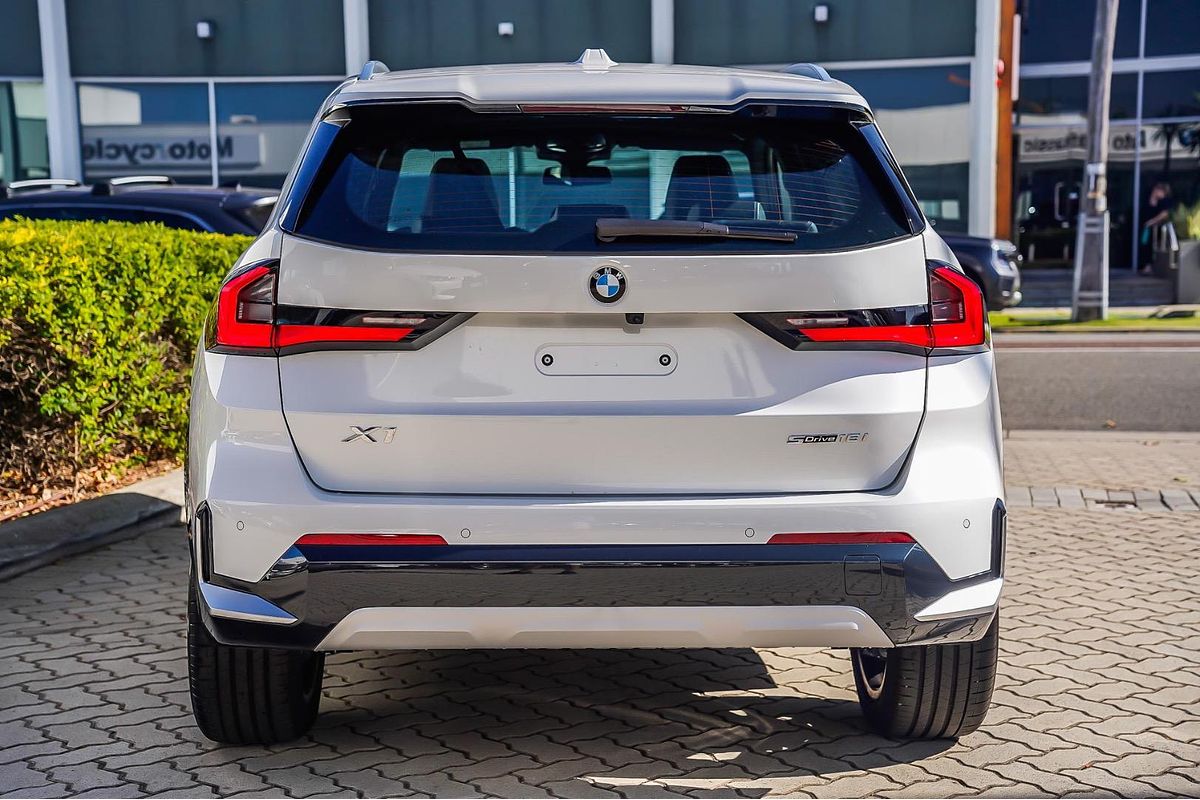 2024 BMW X1 sDrive18i U11