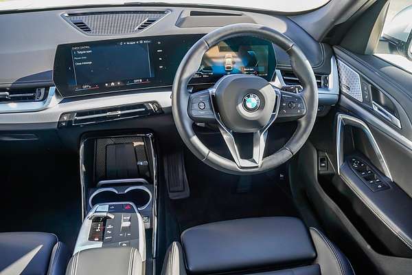 2024 BMW X1 sDrive18i U11