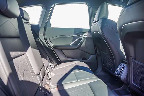 2024 BMW X1 sDrive18i U11