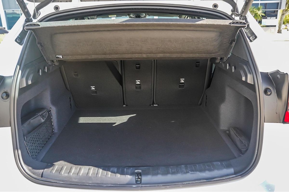 2024 BMW X1 sDrive18i U11