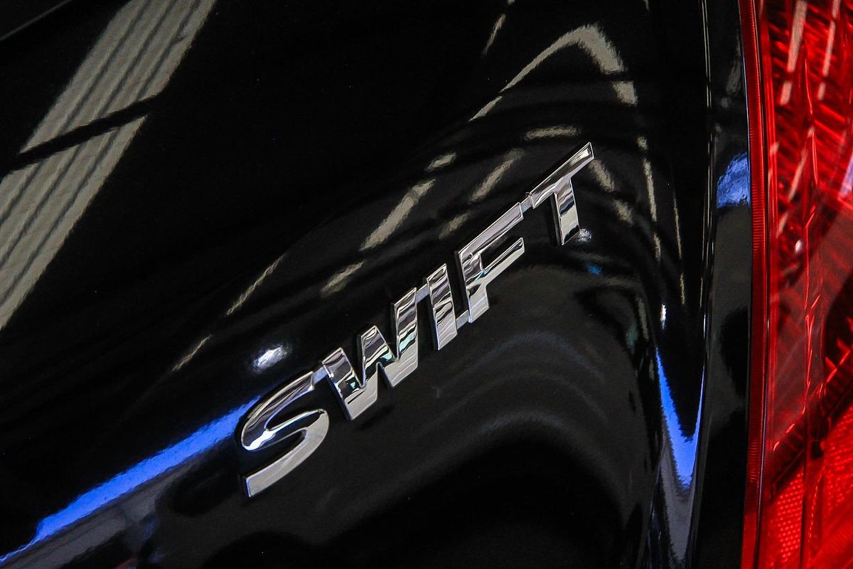 2016 Suzuki Swift GLX Navigator FZ
