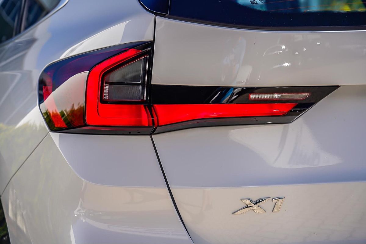 2024 BMW X1 sDrive18i U11