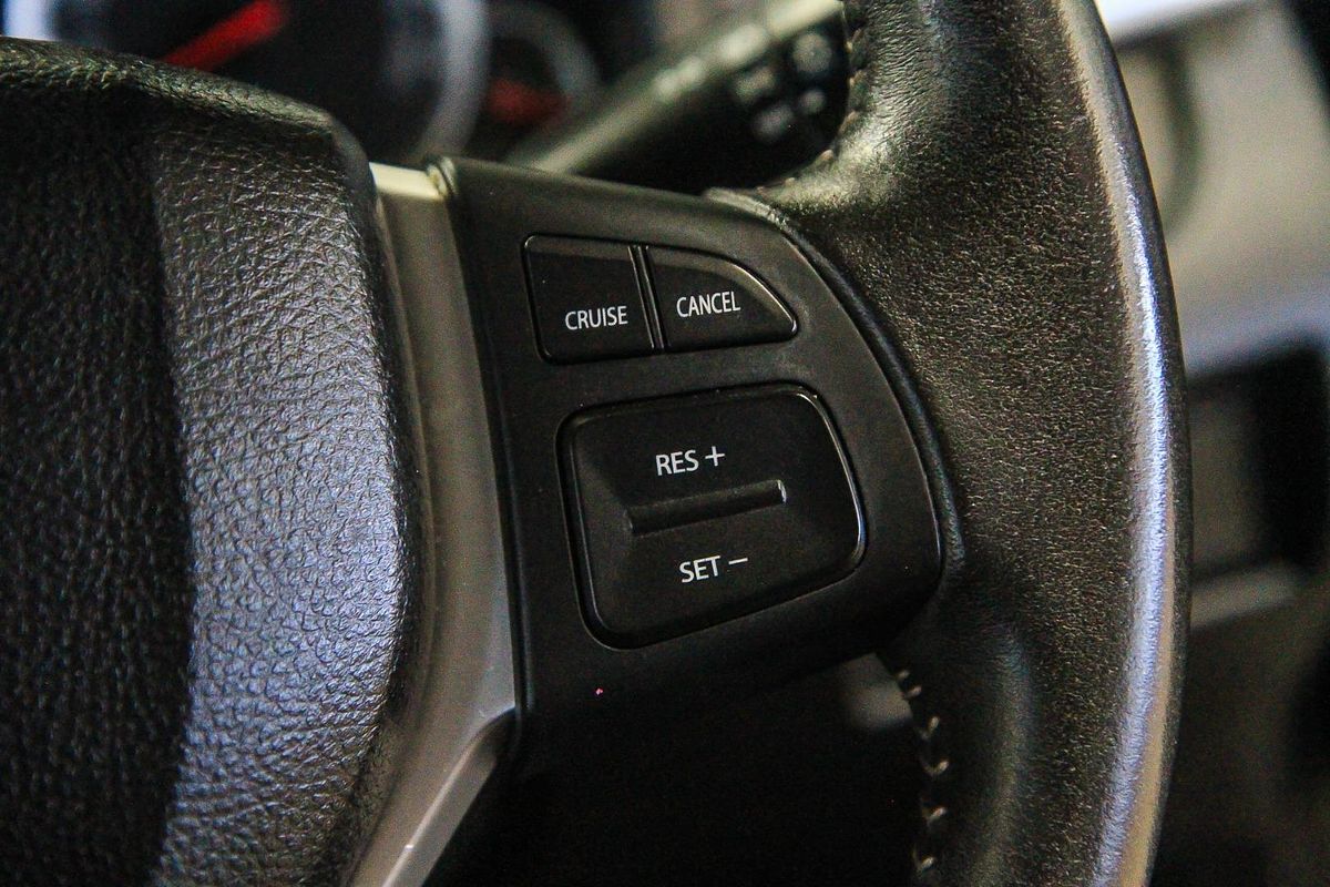 2016 Suzuki Swift GLX Navigator FZ