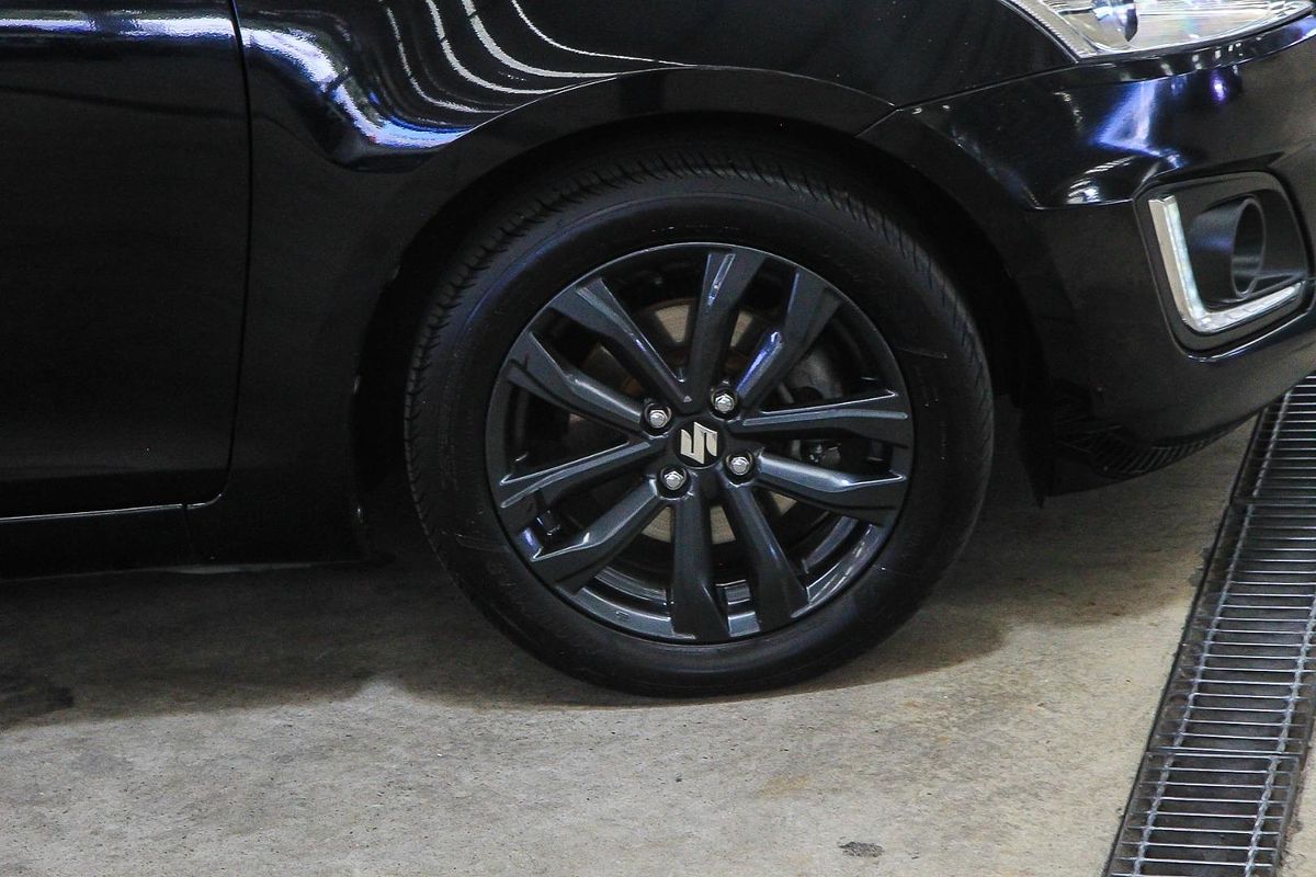 2016 Suzuki Swift GLX Navigator FZ