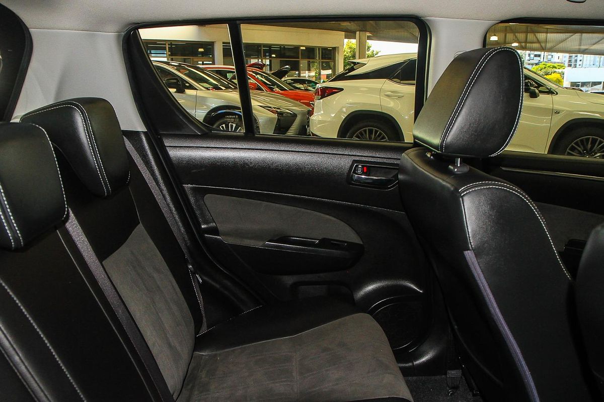 2016 Suzuki Swift GLX Navigator FZ