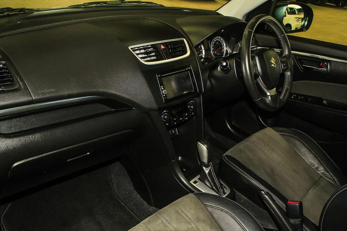 2016 Suzuki Swift GLX Navigator FZ