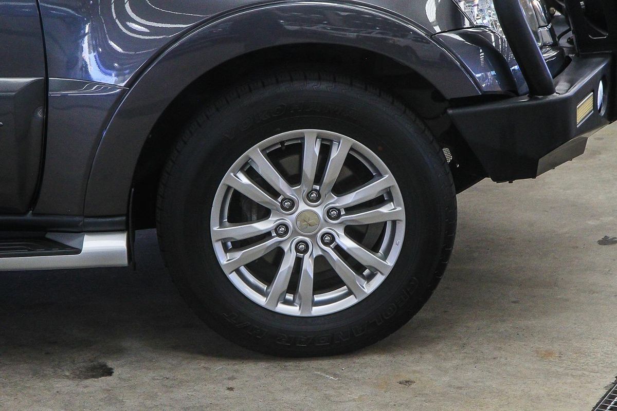 2017 Mitsubishi Pajero GLX NX