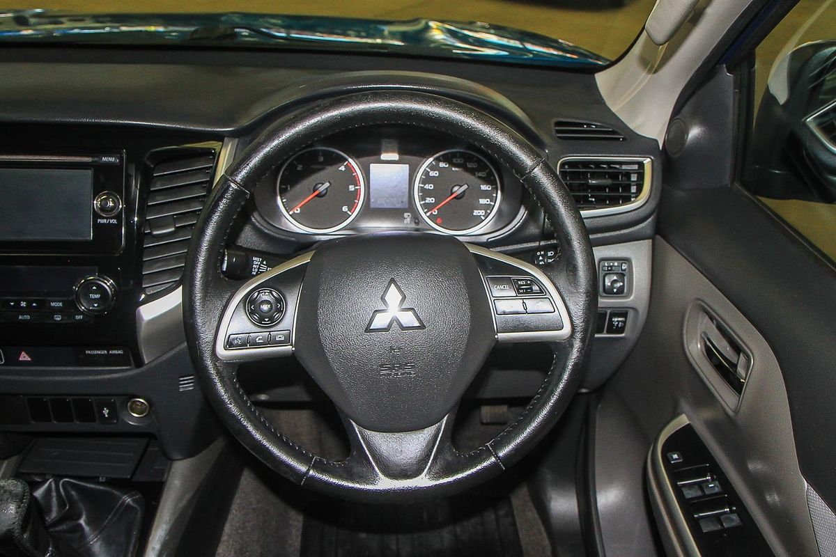 2015 Mitsubishi Triton GLS MQ 4X4