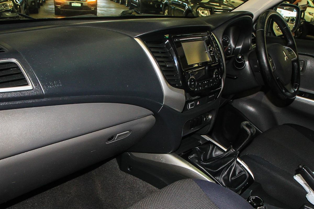 2015 Mitsubishi Triton GLS MQ 4X4