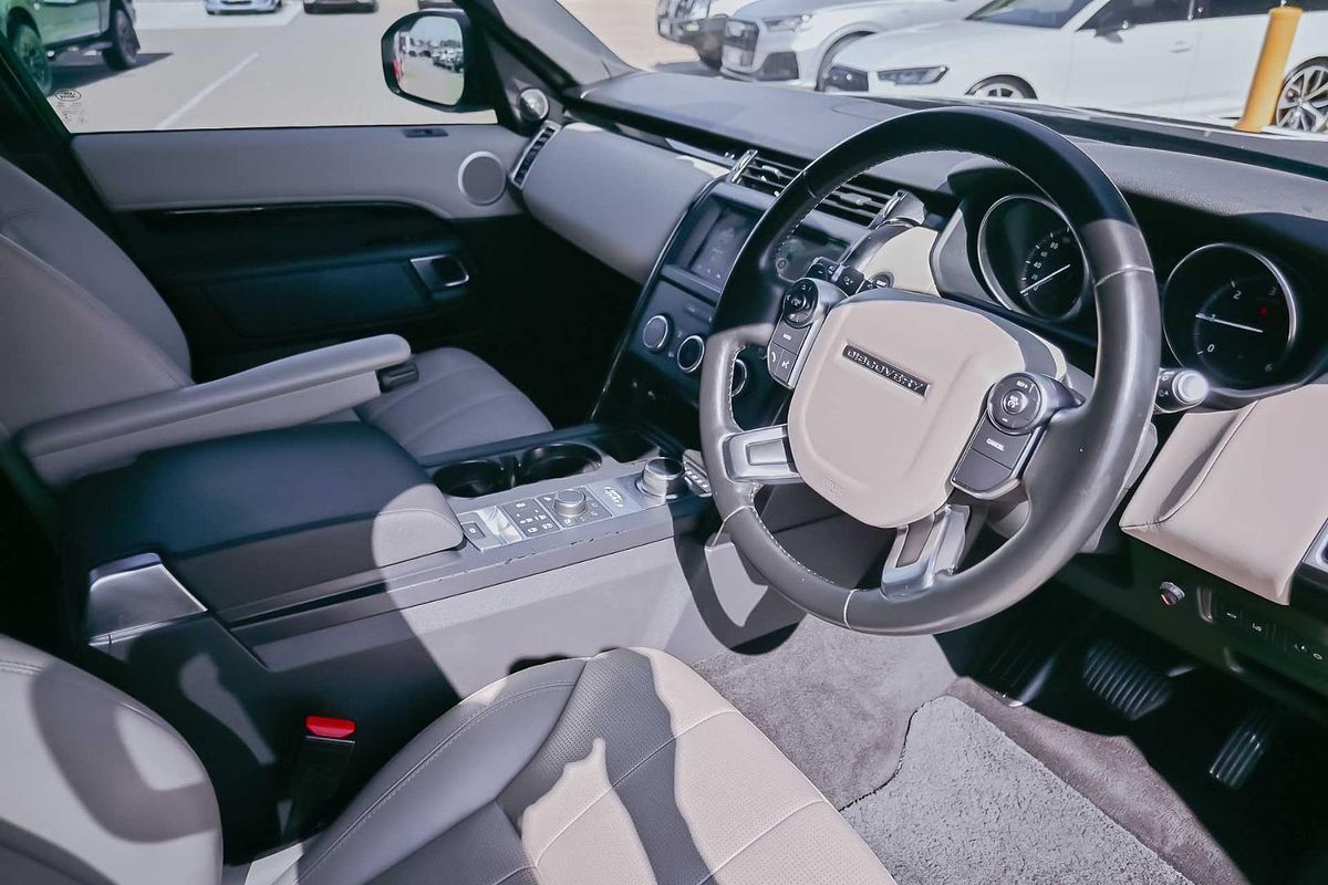 2018 Land Rover Discovery TD6 SE Series 5