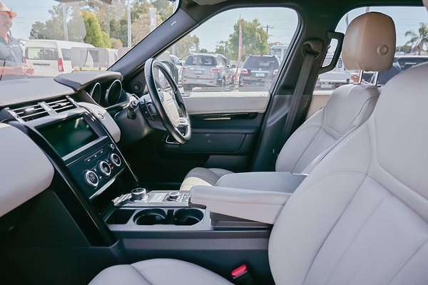 2018 Land Rover Discovery TD6 SE Series 5