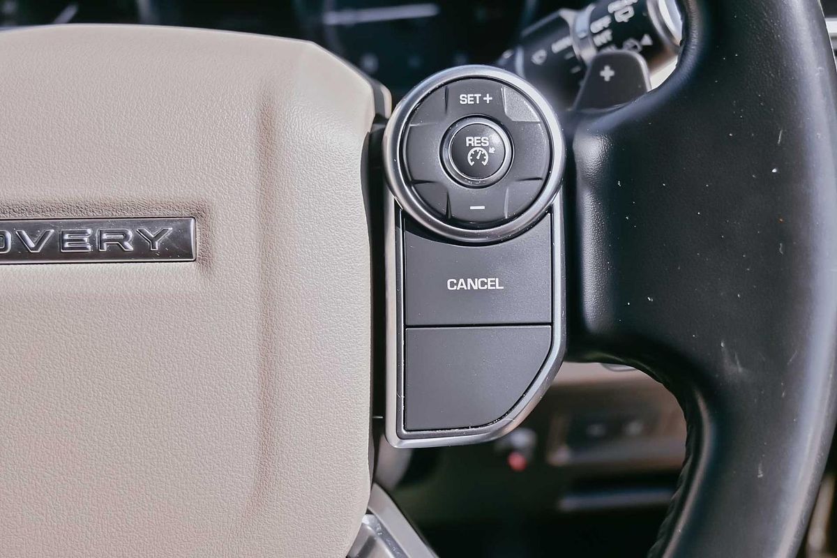 2018 Land Rover Discovery TD6 SE Series 5