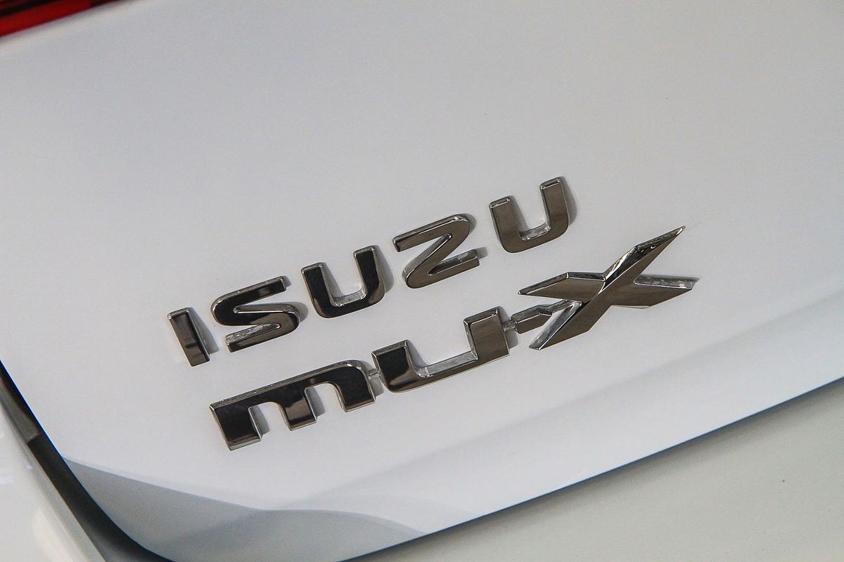 2014 Isuzu MU-X LS-M