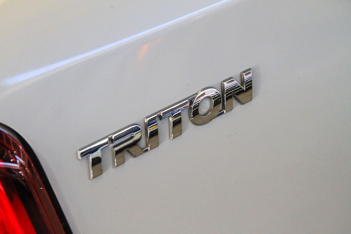2019 Mitsubishi Triton GLS MR 4X4