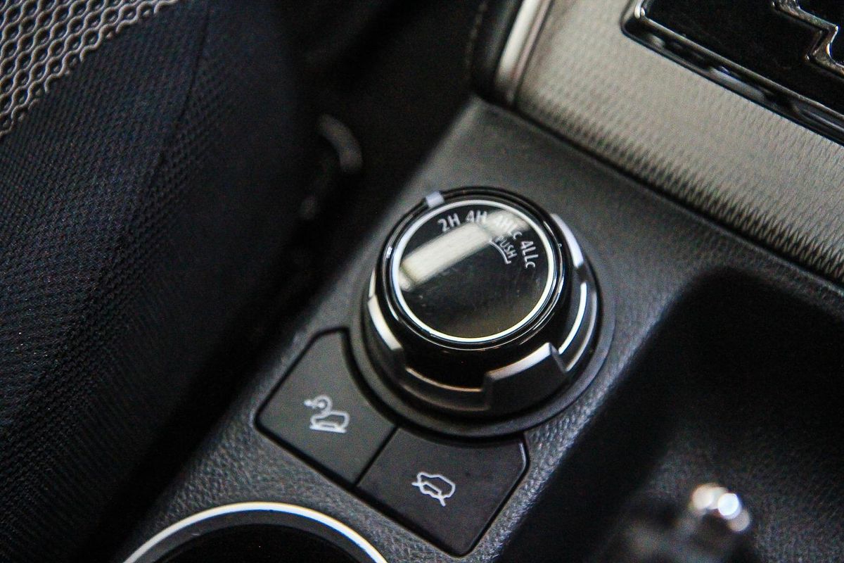 2019 Mitsubishi Triton GLS MR 4X4