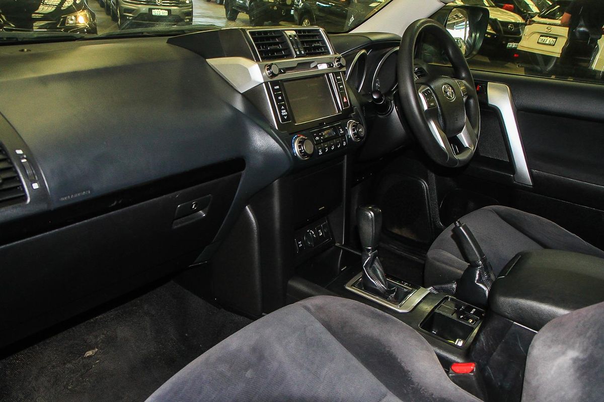 2017 Toyota Landcruiser Prado GX GDJ150R