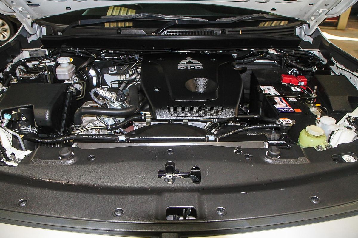2019 Mitsubishi Triton GLS MR 4X4