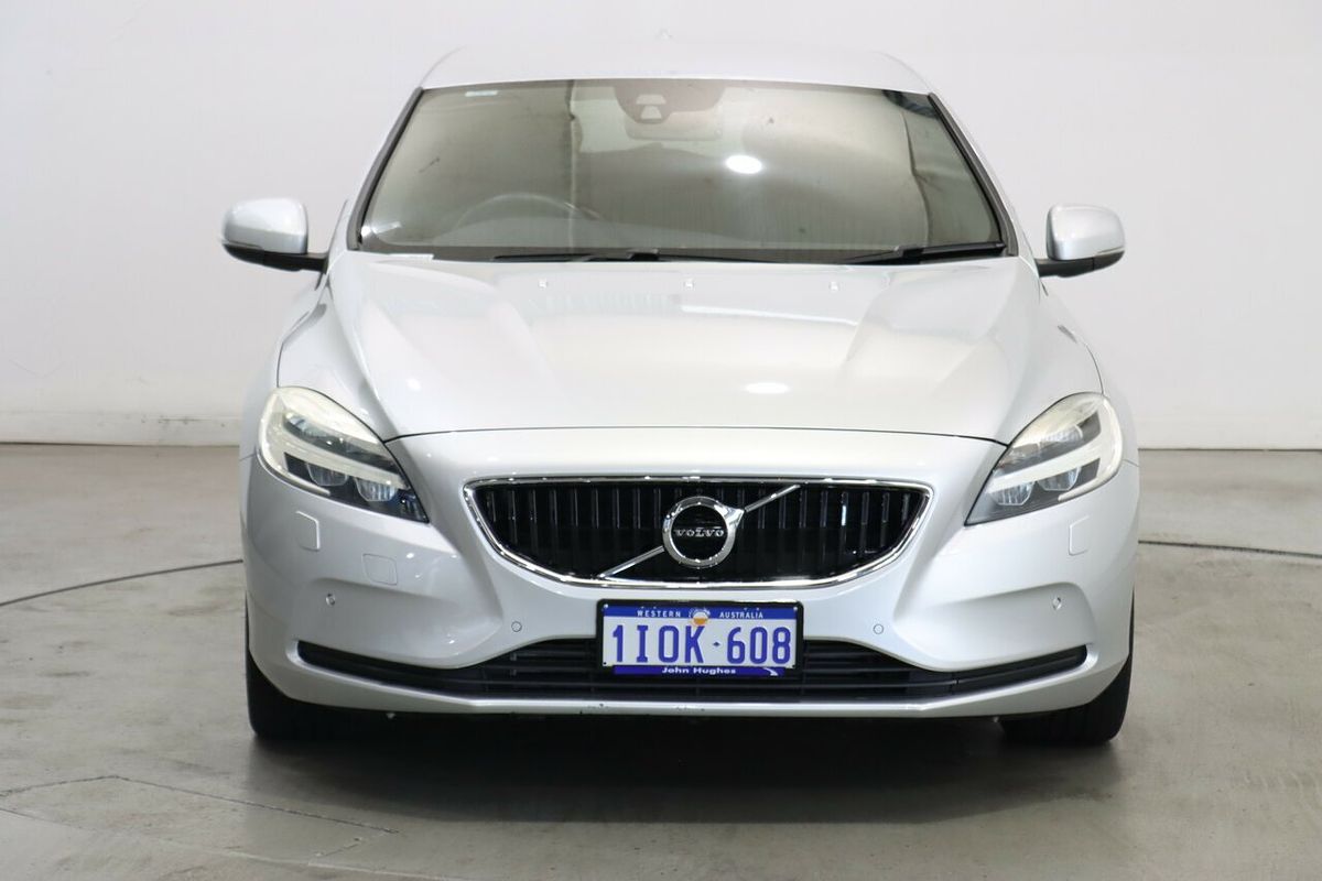 2016 Volvo V40 T3 Momentum
