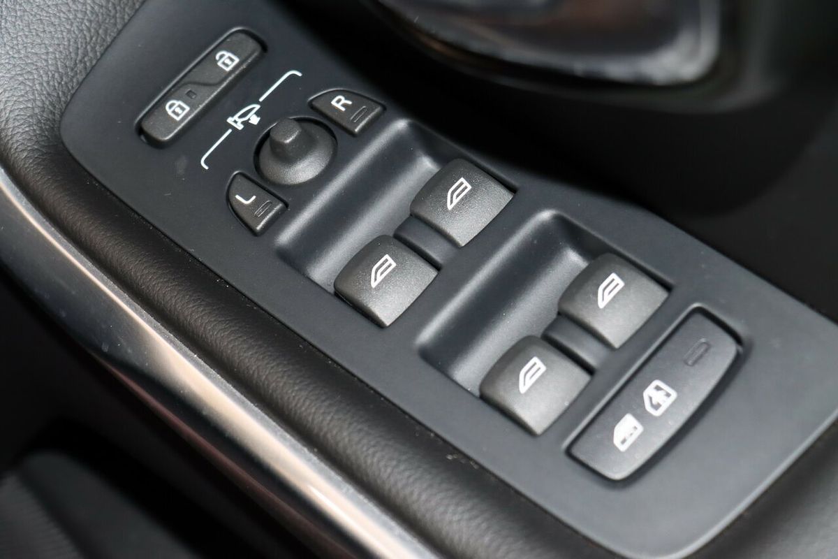 2016 Volvo V40 T3 Momentum