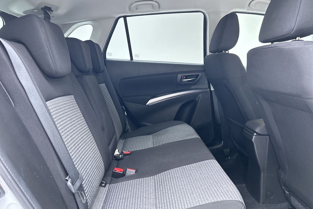 2023 Suzuki S-Cross Plus JYB