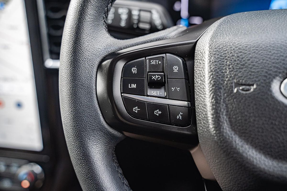 2023 Ford Everest Sport