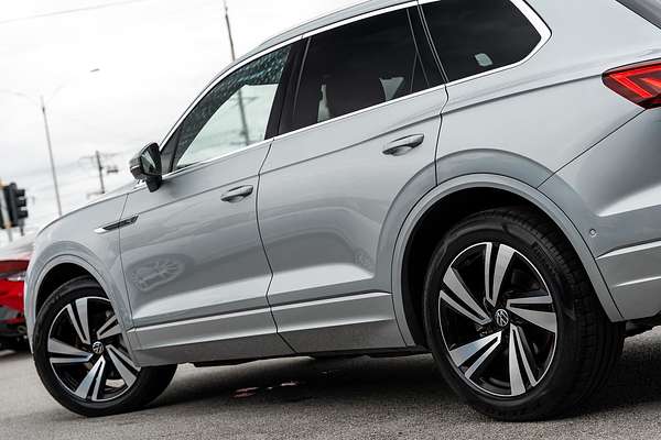 2023 Volkswagen Touareg 210TDI R-Line CR