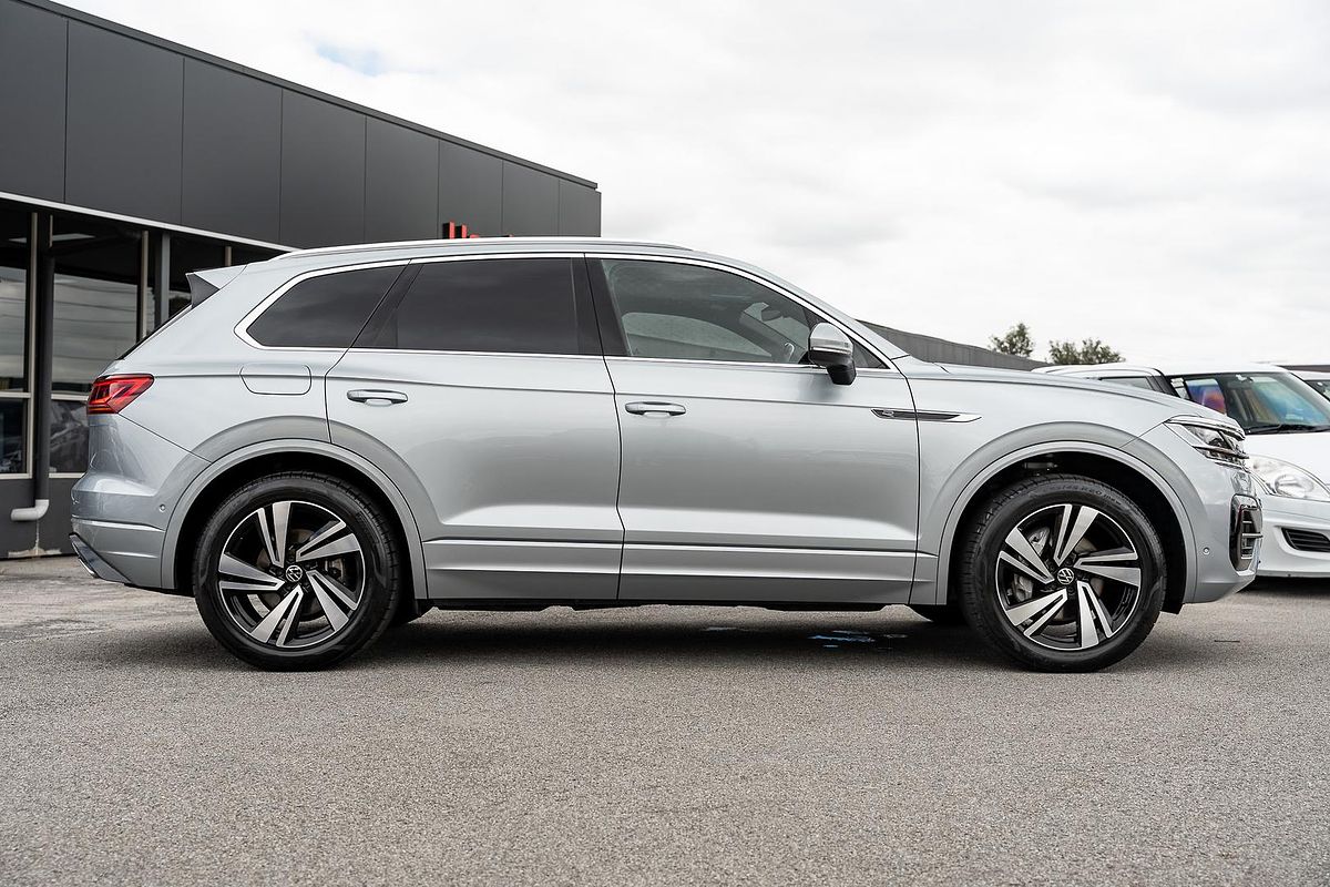 2023 Volkswagen Touareg 210TDI R-Line CR