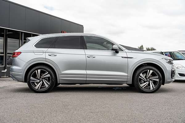 2023 Volkswagen Touareg 210TDI R-Line CR