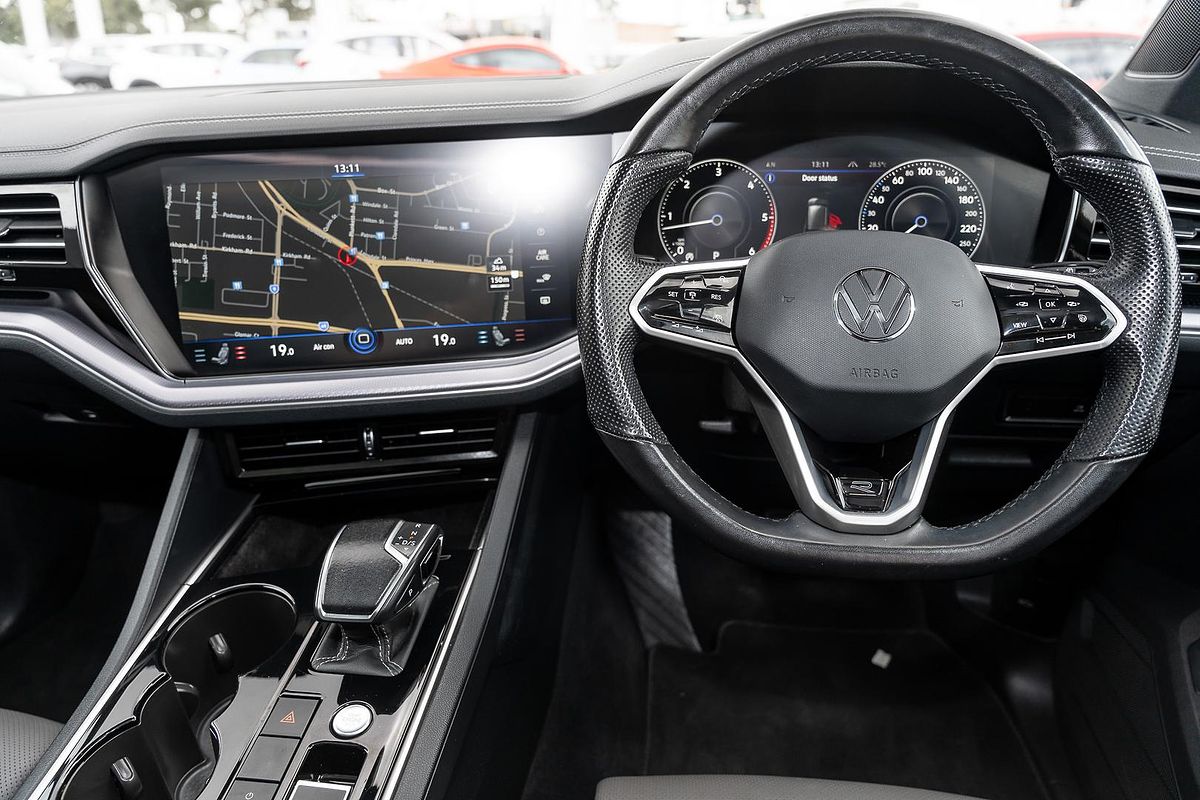 2023 Volkswagen Touareg 210TDI R-Line CR