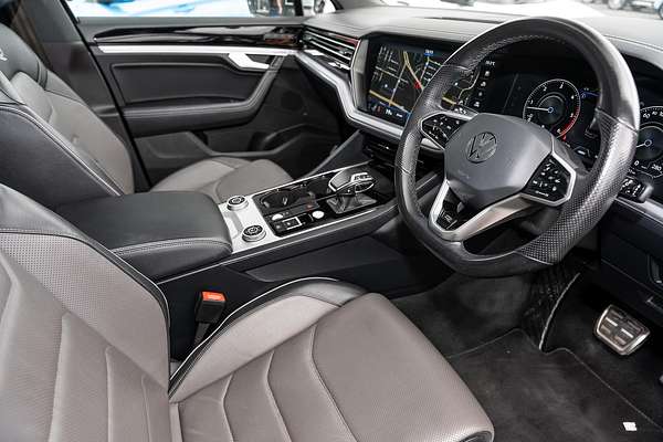 2023 Volkswagen Touareg 210TDI R-Line CR