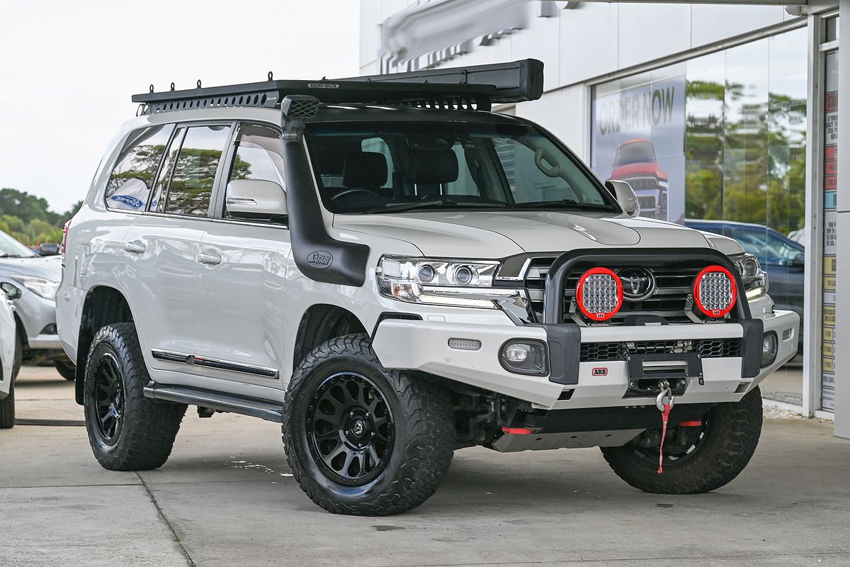 2016 Toyota Landcruiser Sahara VDJ200R