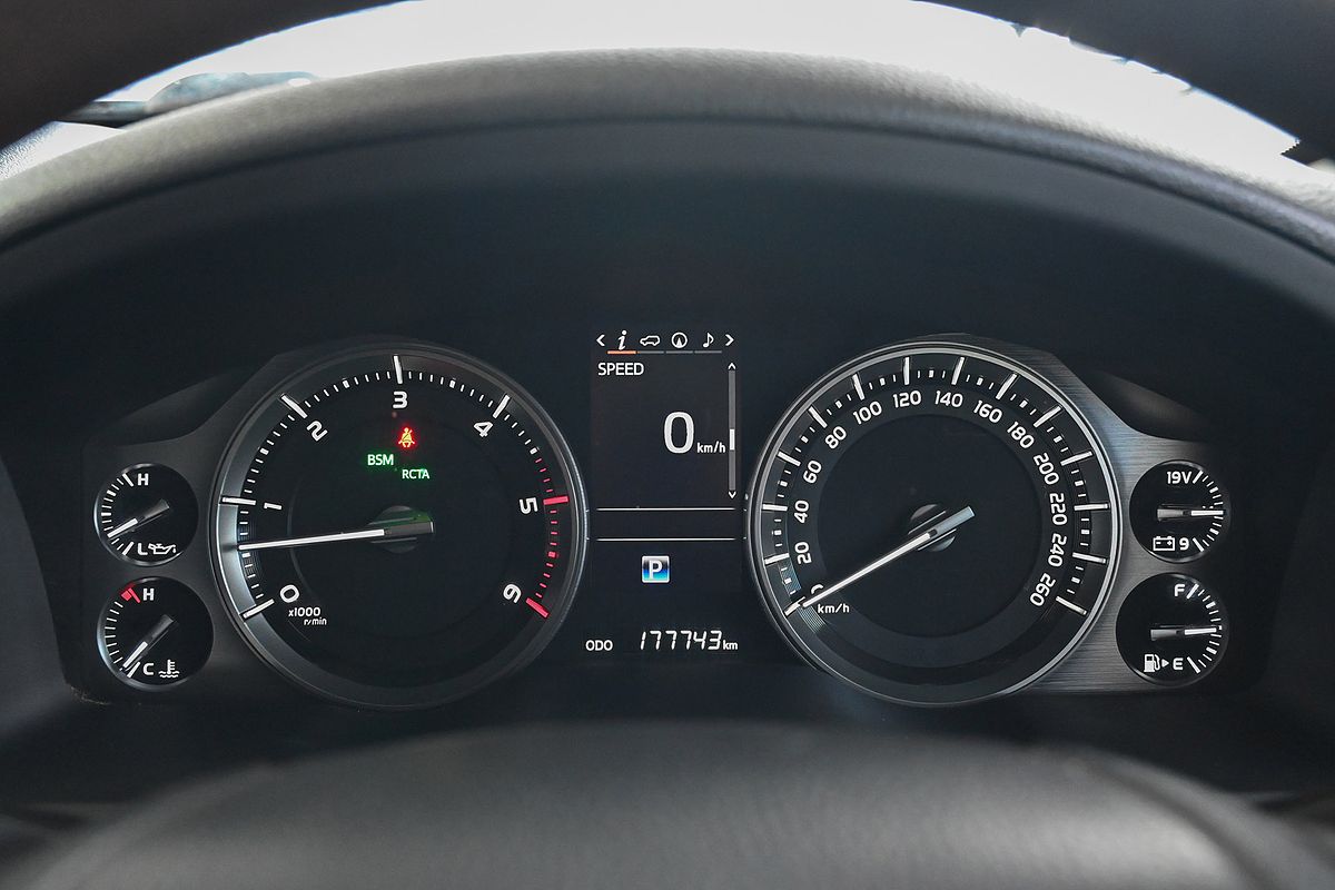 2016 Toyota Landcruiser Sahara VDJ200R