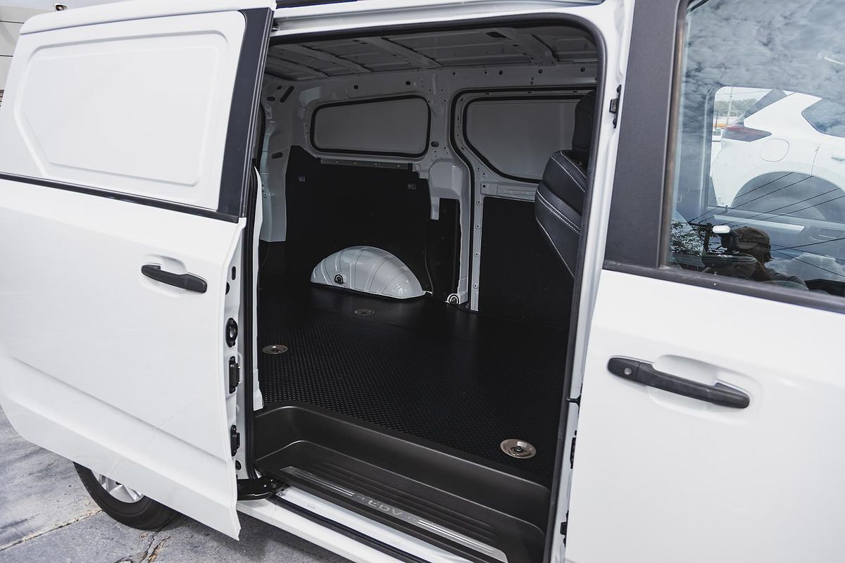 2023 LDV G10 + SV7C