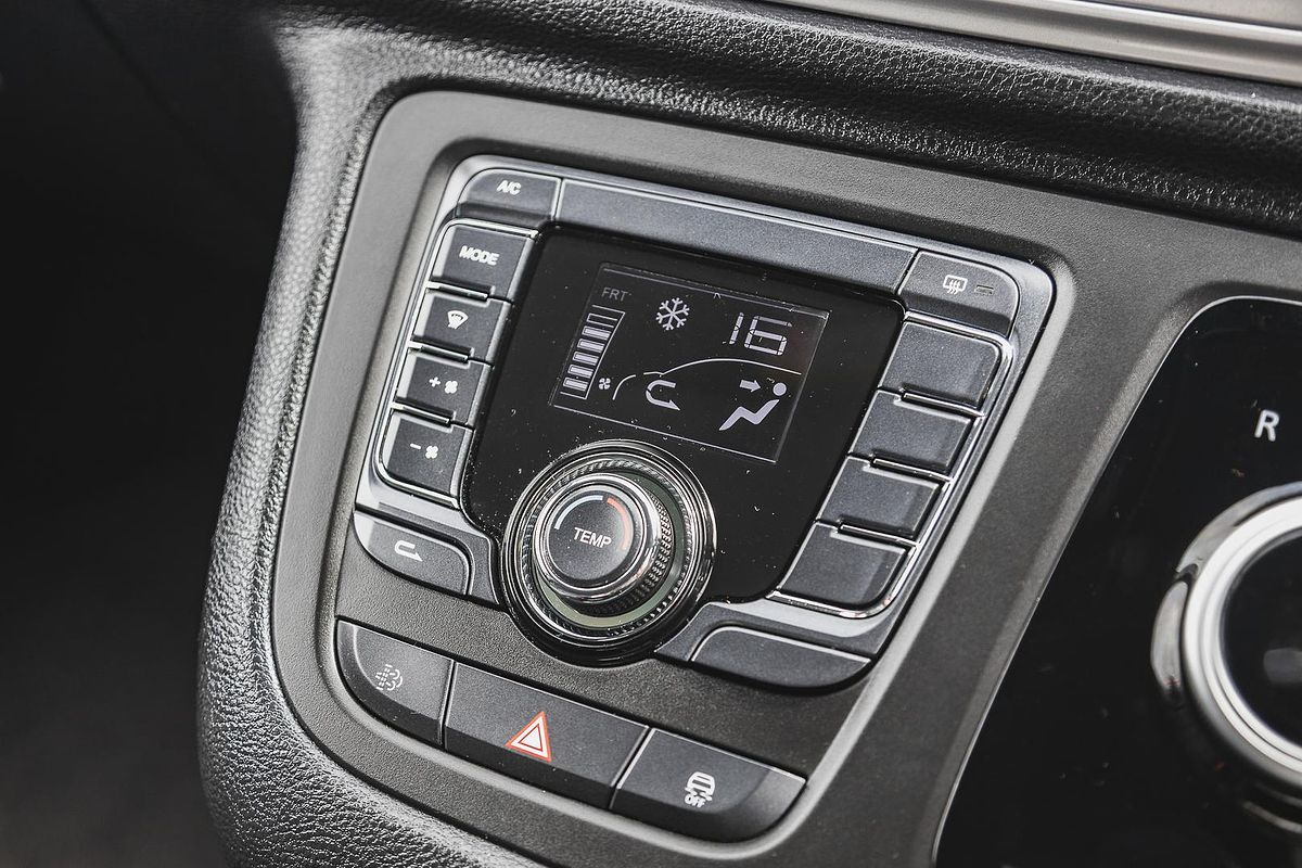 2023 LDV G10 + SV7C