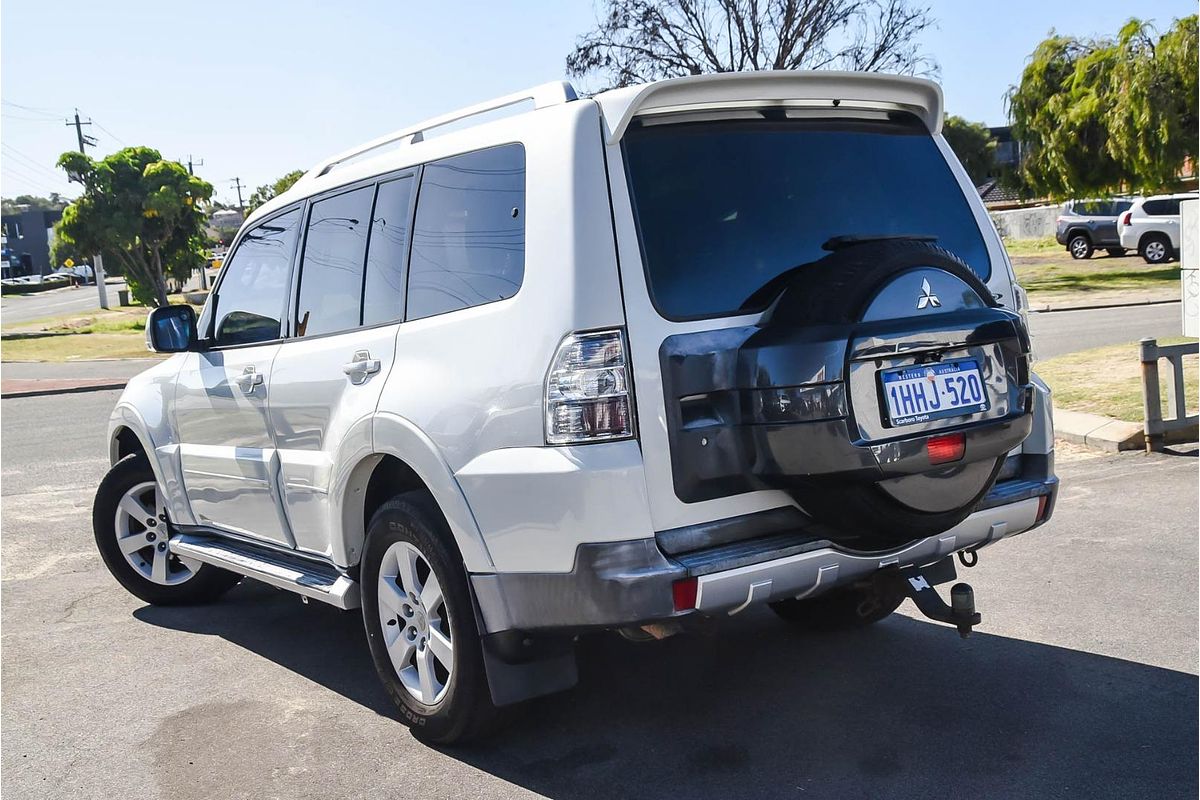 2007 Mitsubishi Pajero VR-X NS