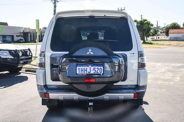 2007 Mitsubishi Pajero VR-X NS