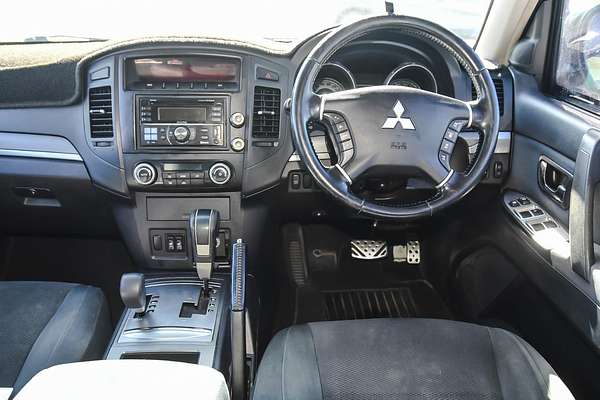 2007 Mitsubishi Pajero VR-X NS