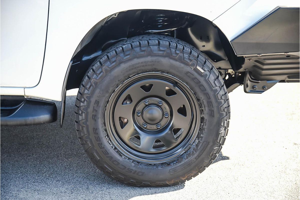 2017 Toyota Hilux SR GUN126R 4X4