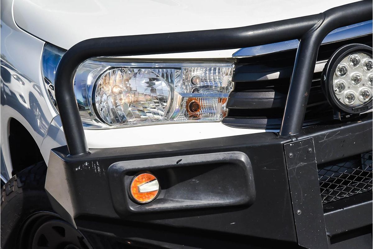 2017 Toyota Hilux SR GUN126R 4X4