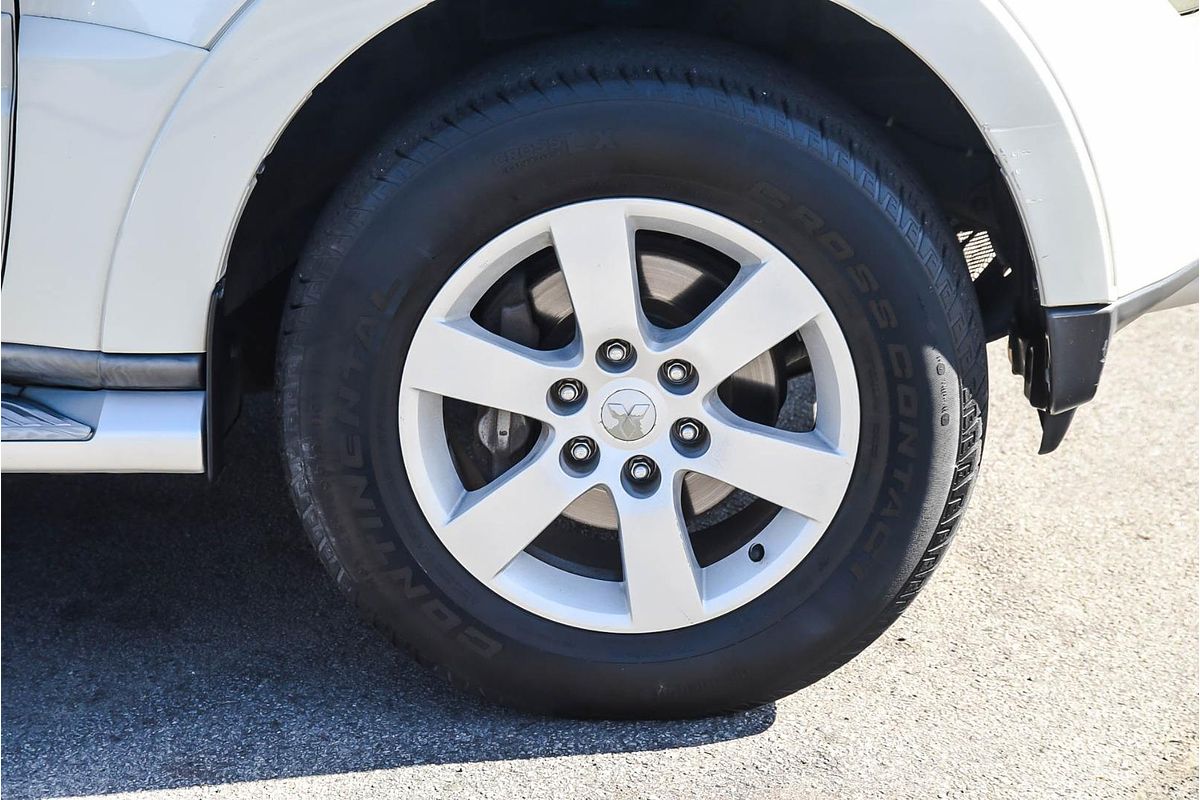 2007 Mitsubishi Pajero VR-X NS