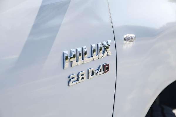 2017 Toyota Hilux SR GUN126R 4X4