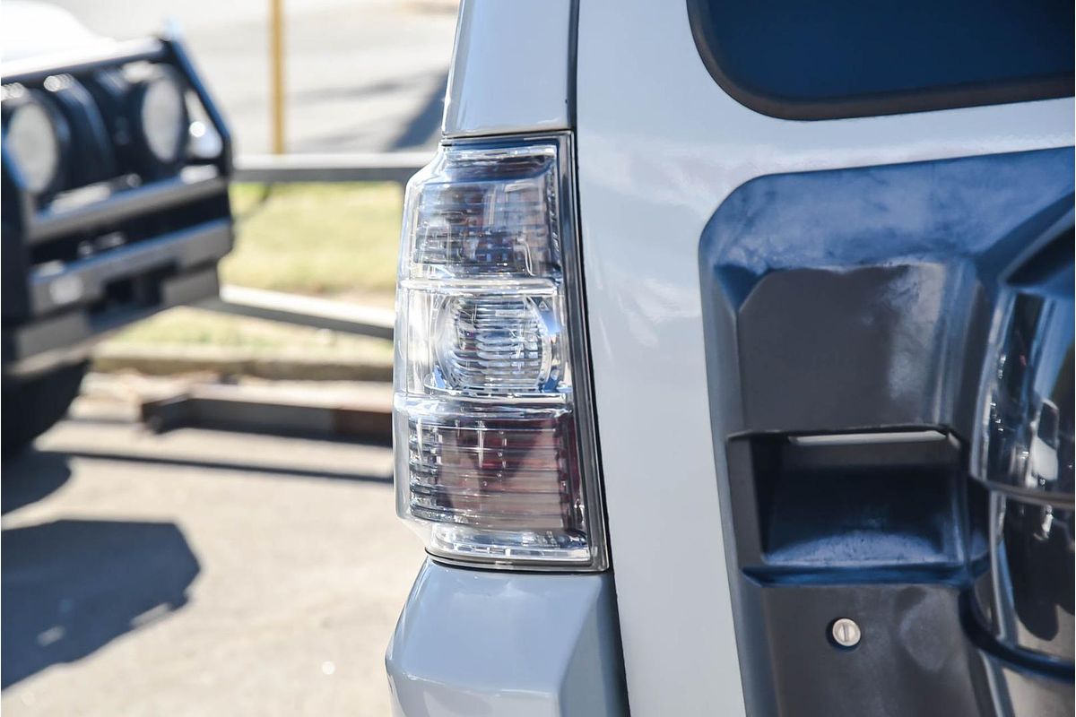2007 Mitsubishi Pajero VR-X NS