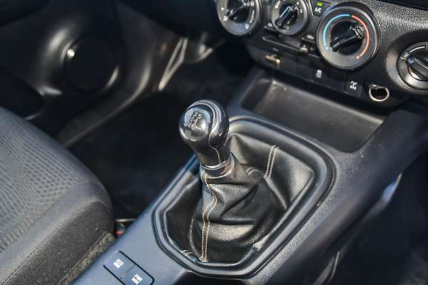 2017 Toyota Hilux SR GUN126R 4X4