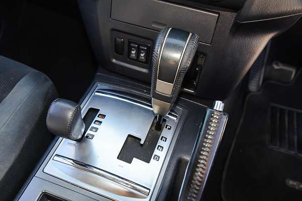 2007 Mitsubishi Pajero VR-X NS