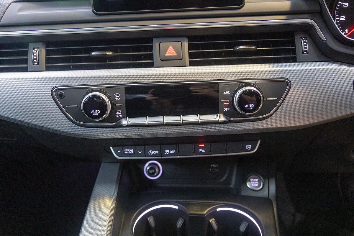 2019 Audi A4 40 TFSI S line B9