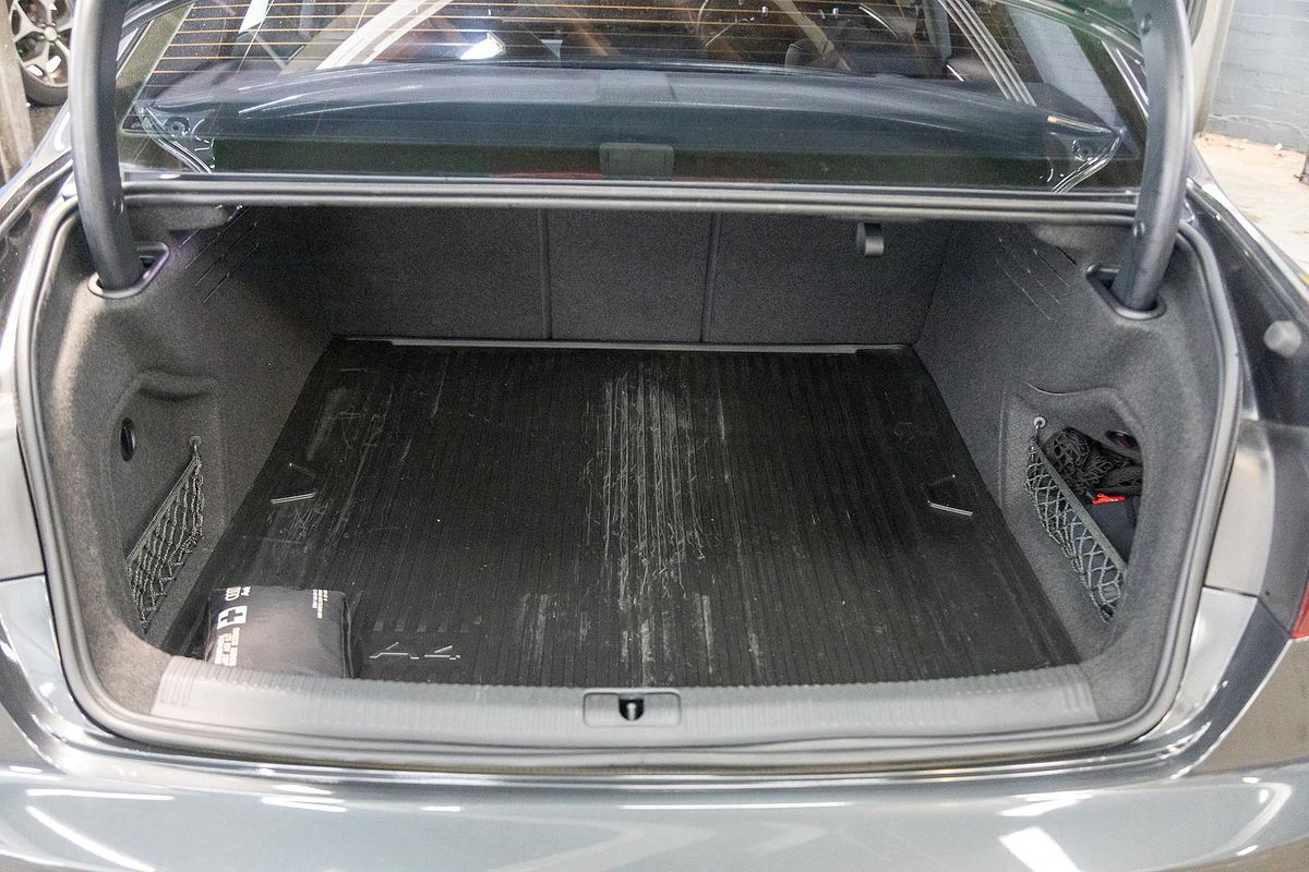 2019 Audi A4 40 TFSI S line B9