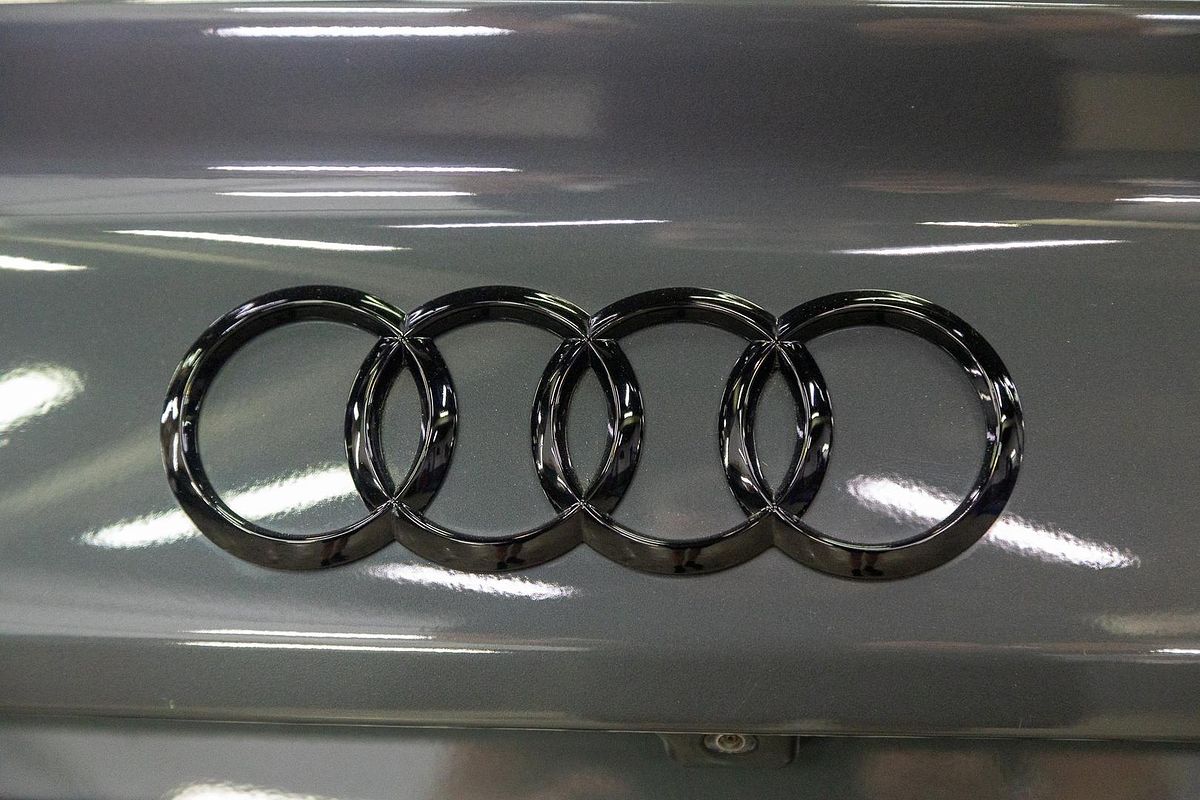 2019 Audi A4 40 TFSI S line B9